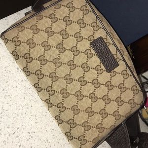 Gucci fanny pack